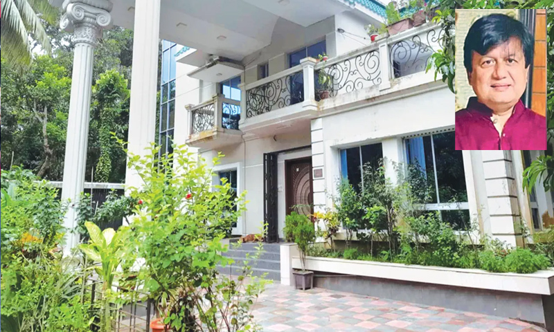 শাশুড়িকেও  বিলাসবহুল ডুপ্লেক্স বাড়ি দেন মতিউর
