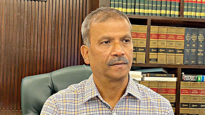 হঠাৎ কোটা ব্যবস্থা নিয়ে ফেসবুকে আসিফ নজরুলের পোষ্ট