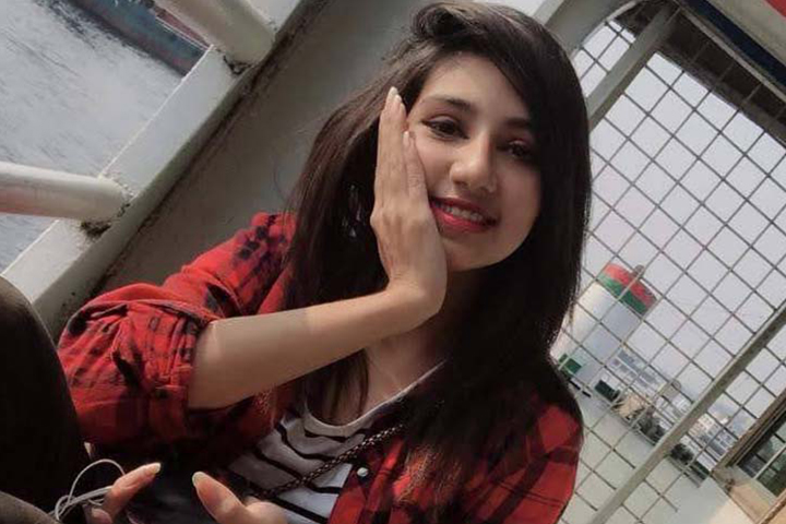 প্রীতির পরিবারকে প্রধানমন্ত্রীর ২০ লাখ টাকা অনুদান  