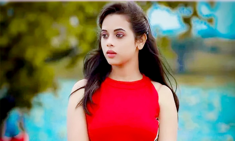 অভিনেত্রীর ঝুলন্ত মরদেহ উদ্ধার, ঘরে মিলল সুইসাইড নোট