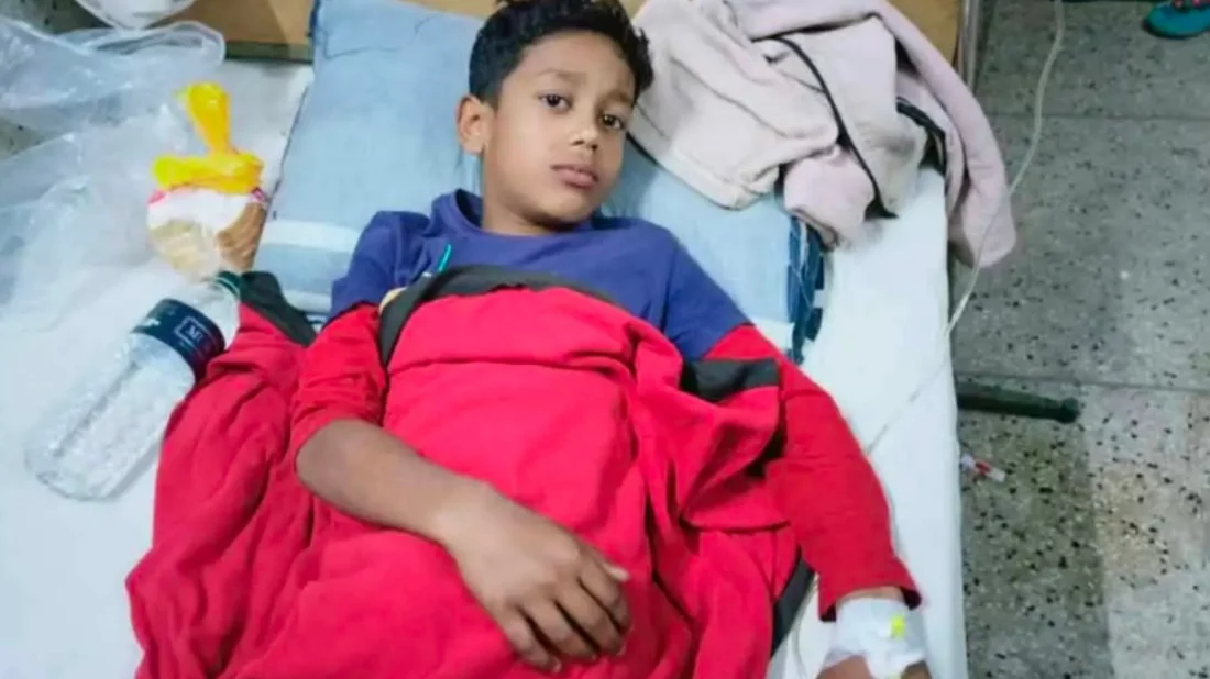 মাদারীপুরে বিস্কুট চুরির অপরাধে শিশুকে পাশবিক নির্যাতন