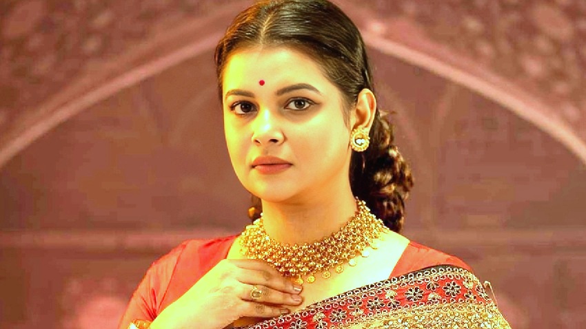এই দেশটা কারো বাপ-দাদার সম্পত্তি না : শবনম ফারিয়া