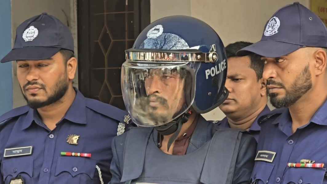 ‘সিরিয়াল কিলার’সম্রাটের বেড়িয়ে আসছে একের পর এক চাঞ্চল্যকর তথ্য 