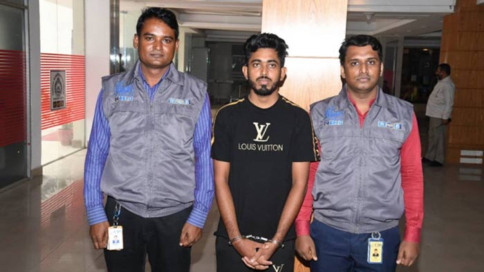 ক্রেডিট কার্ড জালিয়াতি করে  কোটি টাকা নেওয়ার মূল হোতা গ্রেপ্তার 