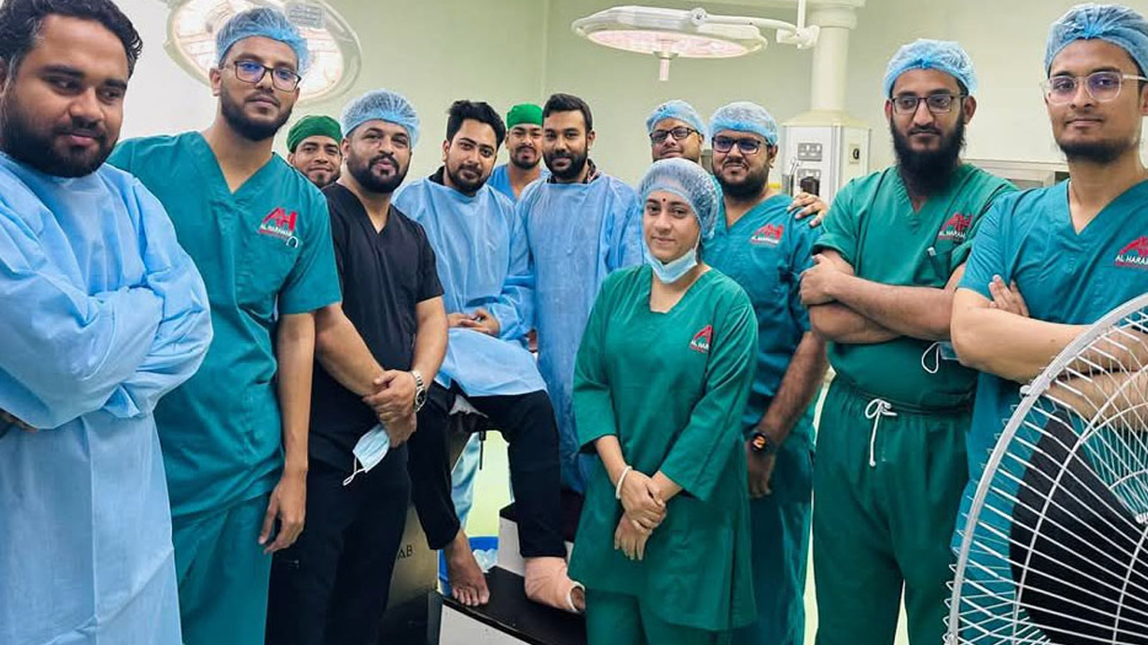সিলেটে হাসপাতালে গিয়ে নানা আলোচনা-সমালোচনায় নাহিদ ইসলাম