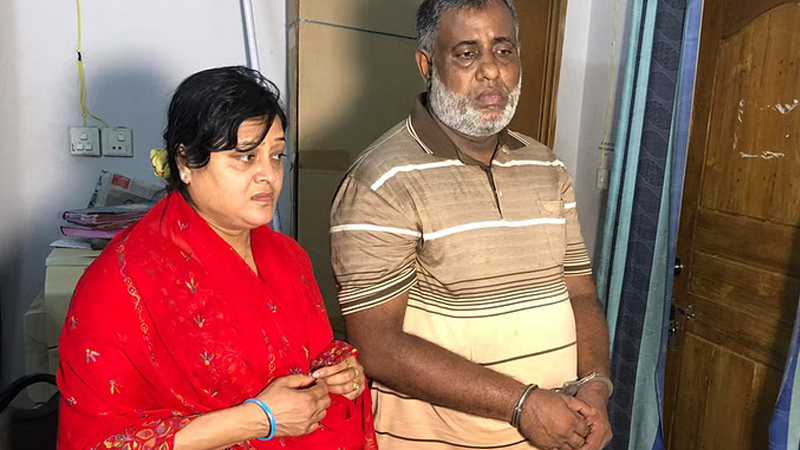 কক্সবাজারে ২০ হাজার পিস ইয়াবাসহ সস্ত্রীক এপিবিএন কর্মকর্তা আটক