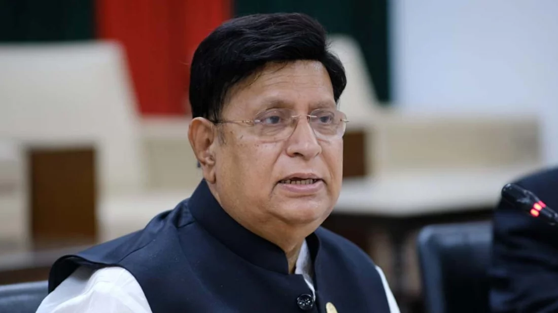 যুক্তরাষ্ট্রের ঘোষিত ভিসা নীতি নিয়ে উদ্বিগ্ন হওয়ার কিছু নেই: মোমেন 