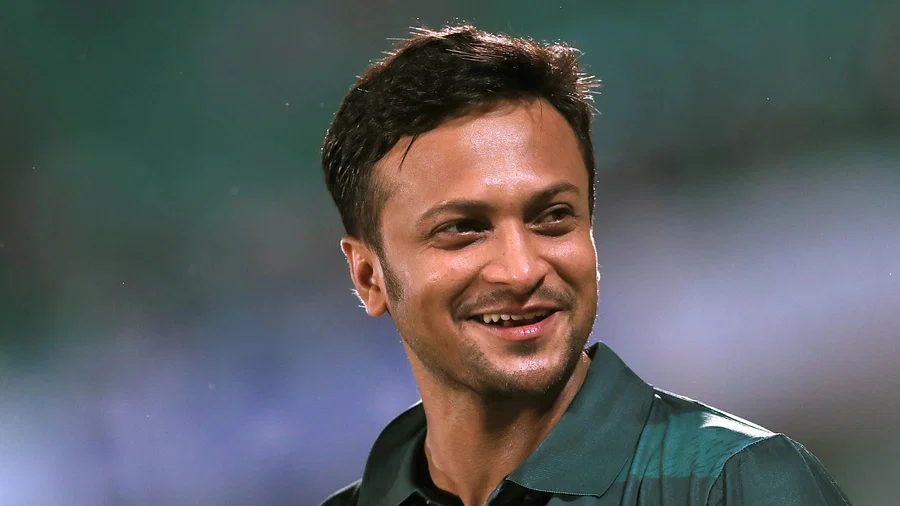 আওয়ামী লীগের মনোনয়ন ফরম কিনলেন সাকিব আল হাসান