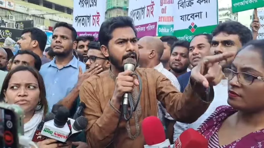 সরকারের সঙ্গে থাকলে সঙ্গী, না থাকলে জঙ্গি: নুর