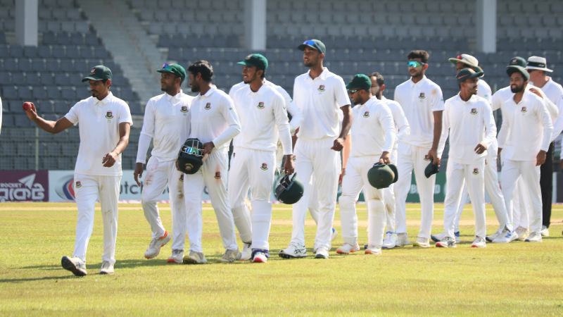 তাইজুলের ১০ উইকেটে বাংলাদেশের স্মরণীয় জয়