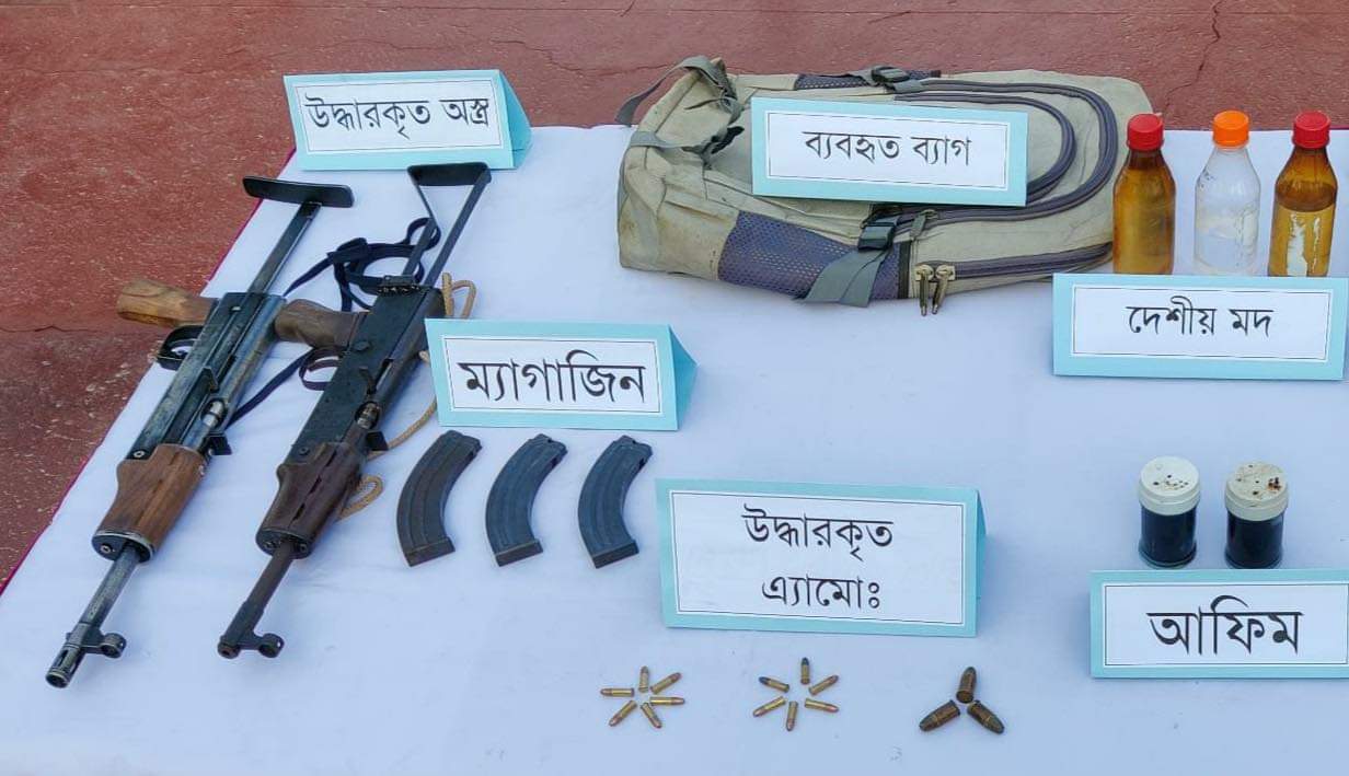 পার্বত্য চট্রগ্রামে সেনাবাহিনীর অভিযান অস্ত্র ও গোলাবারুদ উদ্ধার